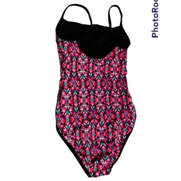 TYR Durafast One Piece Swimsuit in Pink Blue Aztec Size Medium Womens Padded Bra - Picture 2 of 5